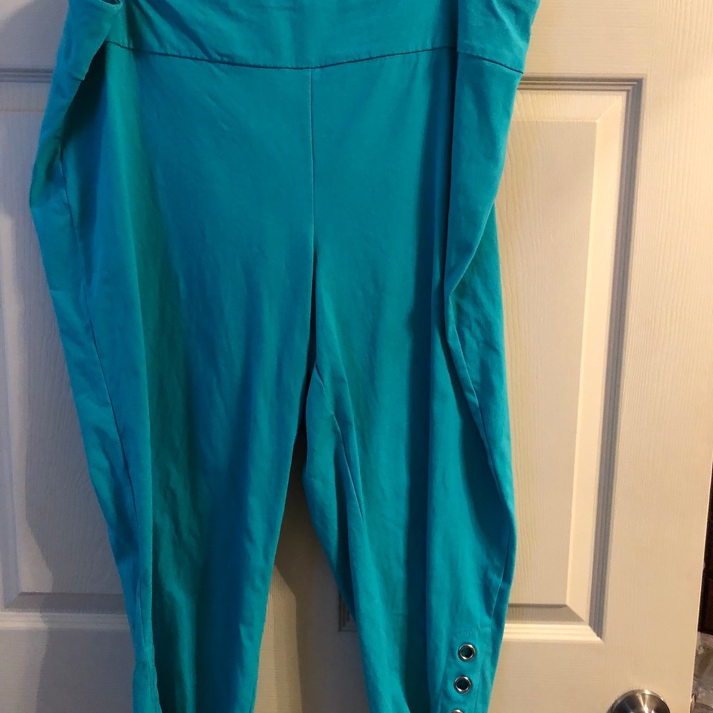 Cropped pants for work